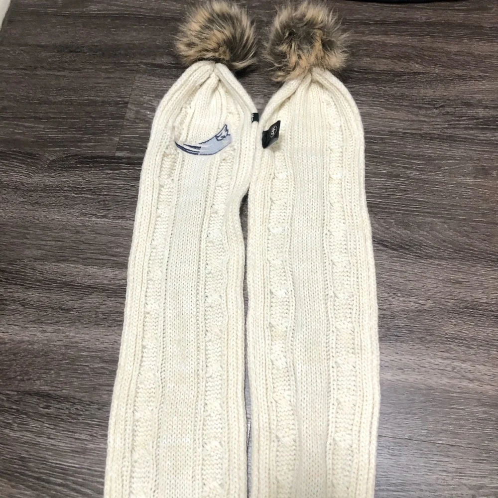 '47 Brand New England Patriots Cable Knit Scarf Cream Ivory Faux Fur Pom Poms